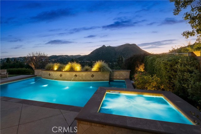 Detail Gallery Image 3 of 44 For 7343 Rutherford Hill, West Hills,  CA 91307 - 5 Beds | 5 Baths