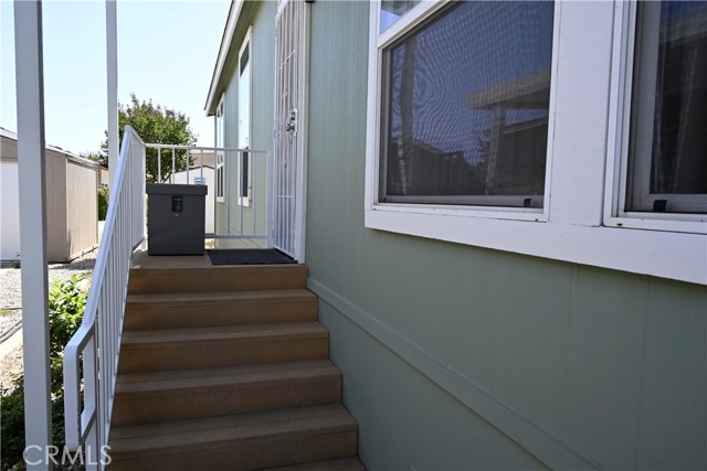 Detail Gallery Image 4 of 67 For 1584 Duke Dr, Livingston,  CA 95334 - 3 Beds | 2 Baths