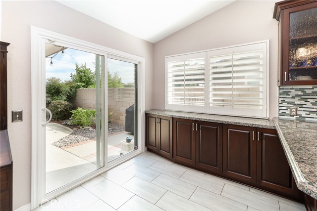 6815 Arthur Court, Chino CA: https://media.crmls.org/medias/57efd661-cb01-4435-9f1a-d9c829f87f85.jpg
