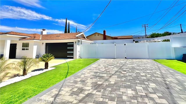 7401 Liberty Avenue, Corona CA: https://media.crmls.org/medias/57f0693c-3ed3-4bfa-8088-5ebdd5b2cb20.jpg