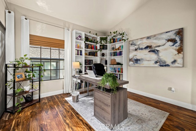 Image 23 of 35 For 2522 Macarthur