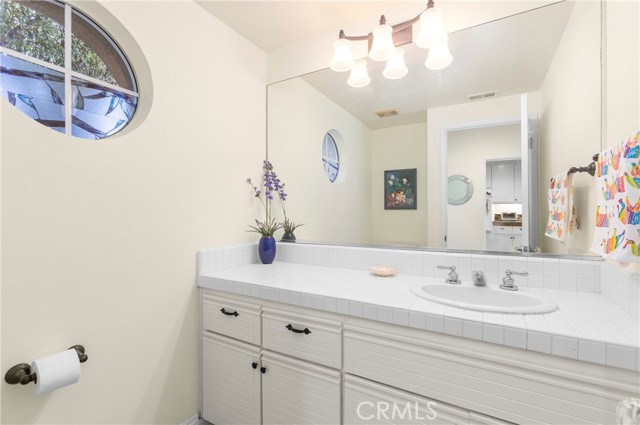 Detail Gallery Image 9 of 25 For 134 Encantado, Rancho Santa Margarita,  CA 92688 - 3 Beds | 2/1 Baths