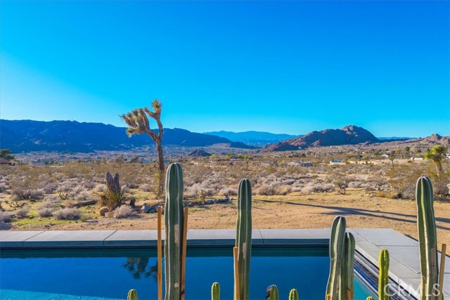 8729 Rock Haven Road, Joshua Tree CA: https://media.crmls.org/medias/57f29465-09bf-4358-997d-71a857e565ec.jpg