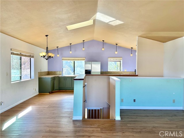 Detail Gallery Image 5 of 22 For 3505 California Trl, Frazier Park,  CA 93225 - 3 Beds | 1/1 Baths