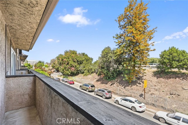 Detail Gallery Image 14 of 20 For 5500 Lindley #209,  Encino,  CA 91316 - 1 Beds | 1 Baths