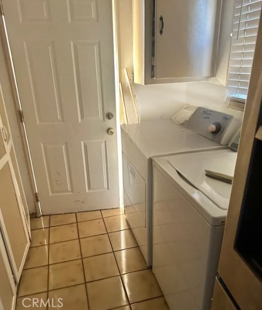 241 S Kern Avenue, Los Angeles CA: https://media.crmls.org/medias/57f447f8-7990-445a-83a2-28a3a072d7bb.jpg