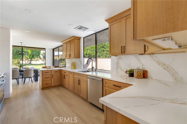 61 Cornell, Rancho Mirage CA: https://media.crmls.org/medias/57f4af40-29dc-4c03-934e-3aeabc05c50e.jpg