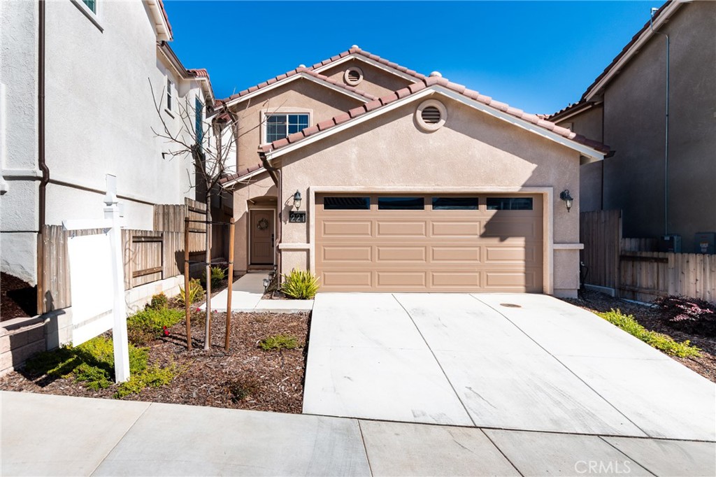221 Scarlett Circle, Nipomo, CA 93444