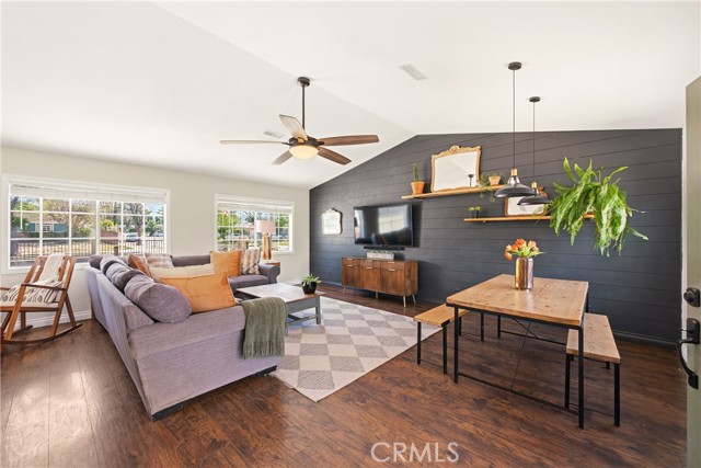 Detail Gallery Image 27 of 29 For 2041 Lupin St, Simi Valley,  CA 93065 - 3 Beds | 2 Baths