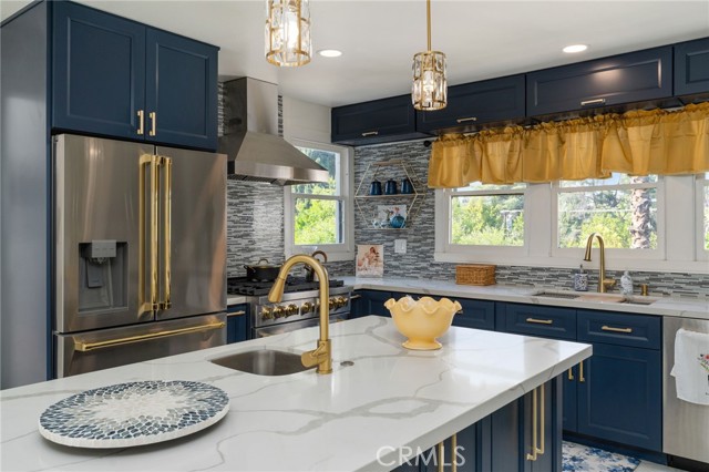 Detail Gallery Image 11 of 75 For 24 W Hilton Ave, Redlands,  CA 92373 - 5 Beds | 4 Baths