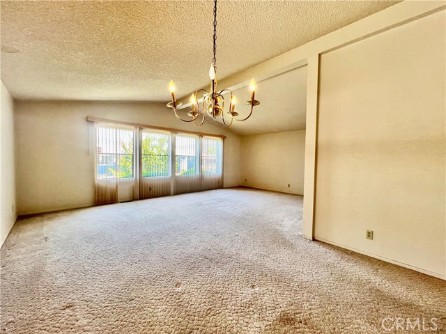 24600 Mountain Ave, Hemet CA: https://media.crmls.org/medias/57f56767-6e61-4c3f-97ae-9dcaf44aacbc.jpg