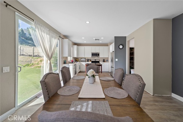 Detail Gallery Image 10 of 43 For 31941 Hollyhock, Lake Elsinore,  CA 92532 - 3 Beds | 2/1 Baths