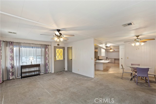 3500 Buchanan Street, Riverside CA: https://media.crmls.org/medias/57f5c5d3-82c3-4b50-b6d4-94532dc92869.jpg