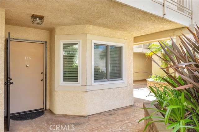 Detail Gallery Image 7 of 27 For 3845 Farquhar Ave #115,  Los Alamitos,  CA 90720 - 2 Beds | 2 Baths