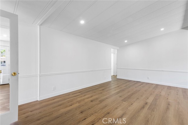 Detail Gallery Image 6 of 36 For 10220 Wrangler Way, Corona,  CA 92883 - 3 Beds | 2 Baths