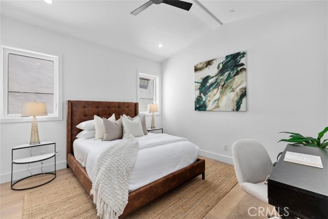 3002 Laurel Avenue, Manhattan Beach, California 90266, 5 Bedrooms Bedrooms, ,5 BathroomsBathrooms,Residential,Sold,Laurel,SB22092750