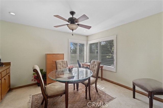 29628 Woodbrook Dr, Agoura Hills CA: https://media.crmls.org/medias/57f7c296-e76e-4369-b3ac-6495be34517f.jpg