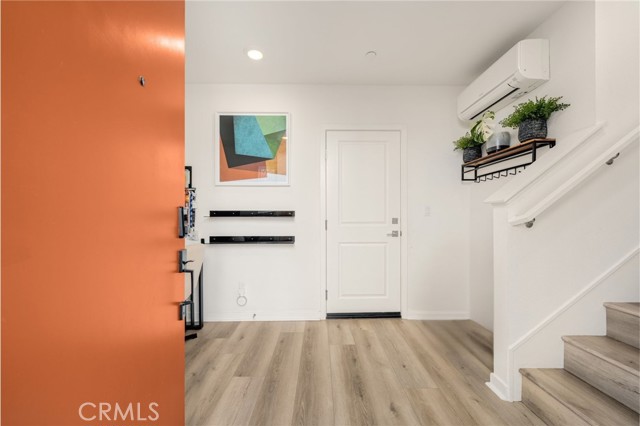 Detail Gallery Image 2 of 38 For 606 Dawson, Long Beach,  CA 90814 - 2 Beds | 2/1 Baths