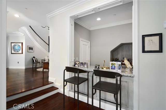 Detail Gallery Image 16 of 59 For 19134 Briarfield Way, Tarzana,  CA 91356 - 6 Beds | 7/1 Baths