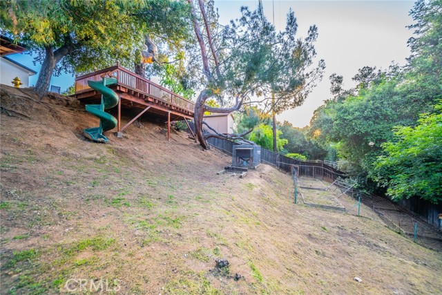 533 Via Vista Dr, Redlands CA: https://media.crmls.org/medias/57f920eb-4f2e-41d1-924e-c7750780e19d.jpg