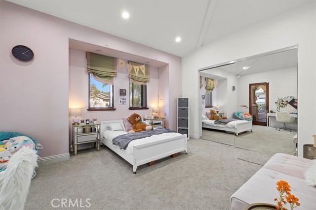 2807 Elm Avenue, Manhattan Beach, California 90266, 5 Bedrooms Bedrooms, ,4 BathroomsBathrooms,Residential,Sold,Elm,SB22102726