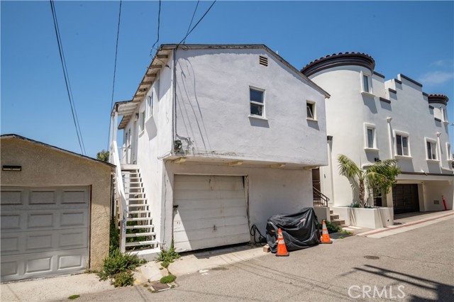 934 Manhattan Avenue, Hermosa Beach, California 90254, ,Residential Income,For Sale,Manhattan,SB23078866