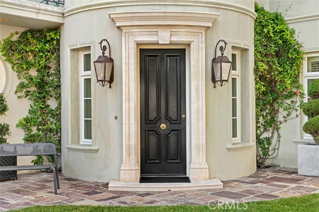 Detail Gallery Image 40 of 46 For 121 Emerald Bay, Laguna Beach,  CA 92651 - 5 Beds | 4/1 Baths