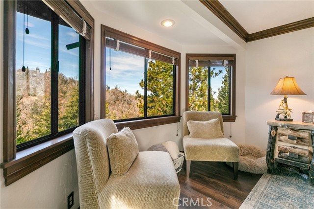 Detail Gallery Image 25 of 39 For 1378 Calgary Dr, Lake Arrowhead,  CA 92352 - 3 Beds | 2/1 Baths