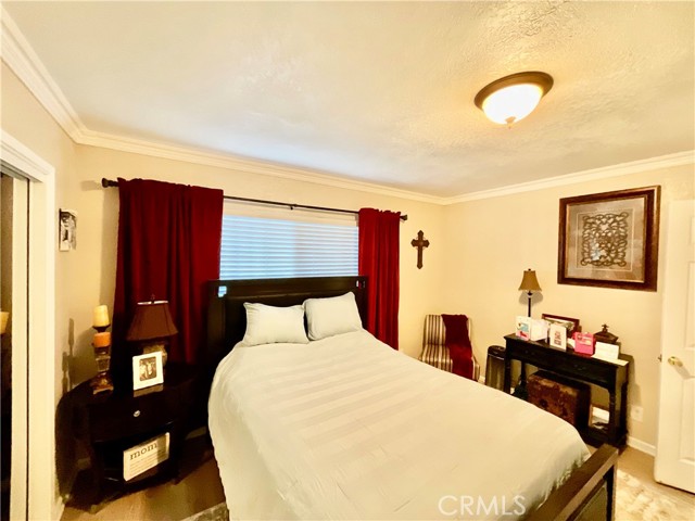 10195 Shangri La Avenue, Hesperia CA: https://media.crmls.org/medias/57fa89ea-ad38-42e2-8aa5-87117302b9e0.jpg