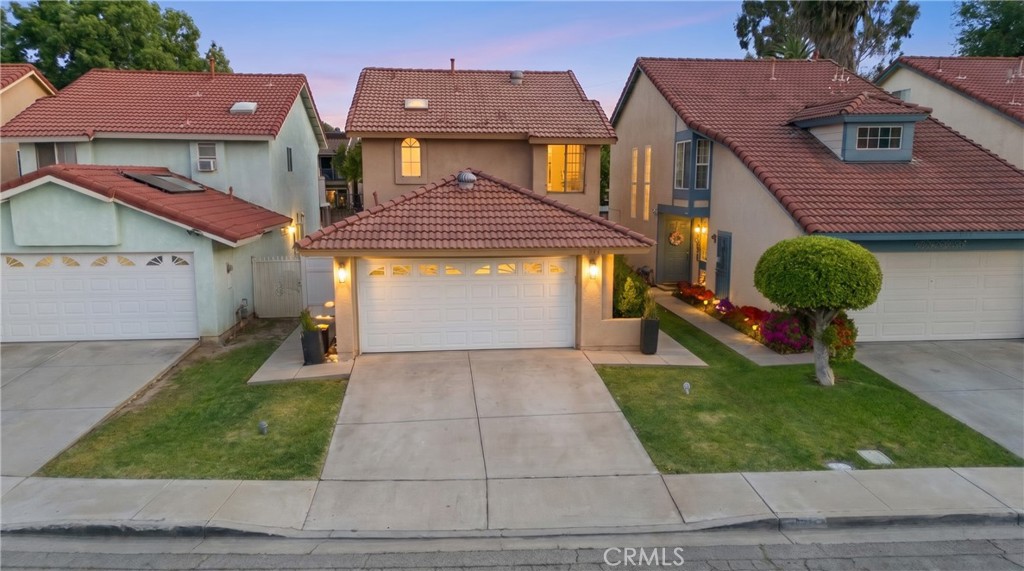 700 W Almond Street