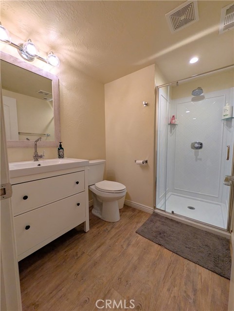 693 Knight Avenue, Big Bear Lake CA: https://media.crmls.org/medias/57fac66f-879d-4d7a-83a5-3798d9a3bb70.jpg