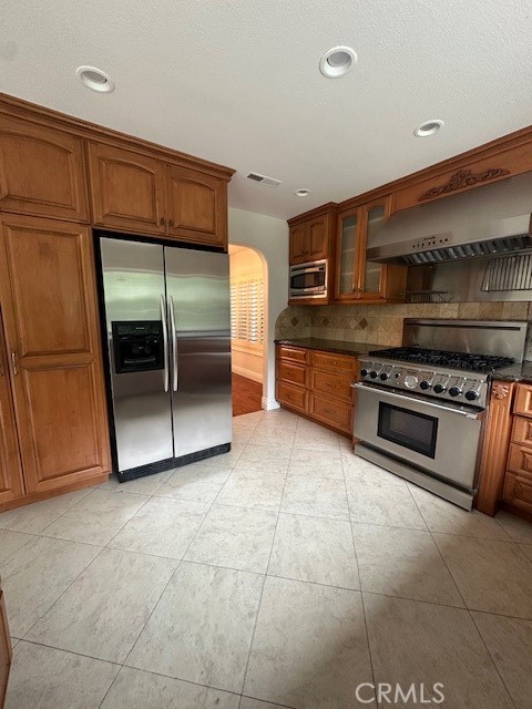 878 Prospect Place, Costa Mesa CA: https://media.crmls.org/medias/57fb4f07-9a17-4265-8a05-c7cef91a38ab.jpg