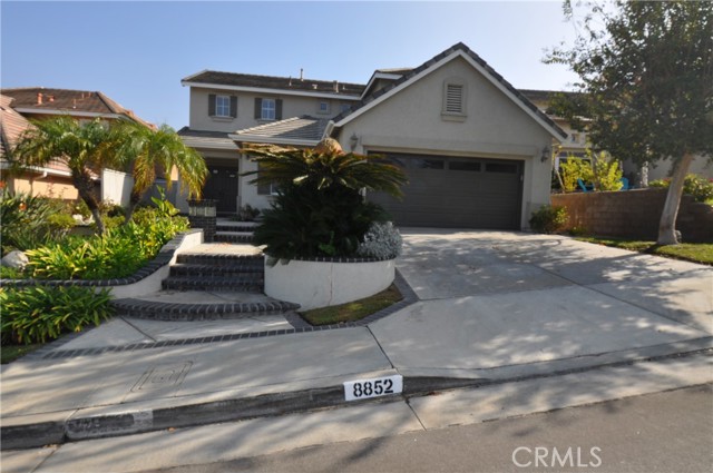 8852 E Crestview Ln, Anaheim Hills, CA 92808