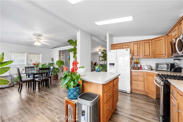 Detail Gallery Image 17 of 48 For 40701 Rancho Vista Bld #34,  Palmdale,  CA 93551 - 3 Beds | 2 Baths