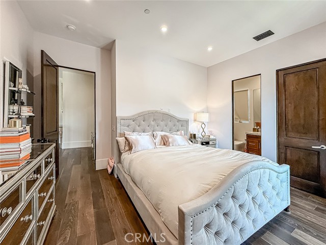 Image 19 of 48 For 27417 Park Vista Road