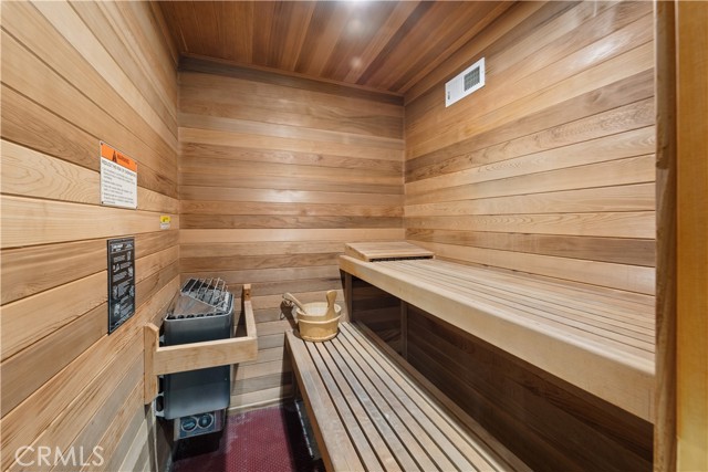 Detail Gallery Image 46 of 59 For 17528 Jayden Ln, Encino,  CA 91316 - 7 Beds | 10/1 Baths