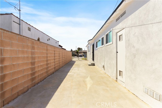 Detail Gallery Image 35 of 43 For 413 E 95th St, Los Angeles,  CA 90003 - 3 Beds | 2 Baths