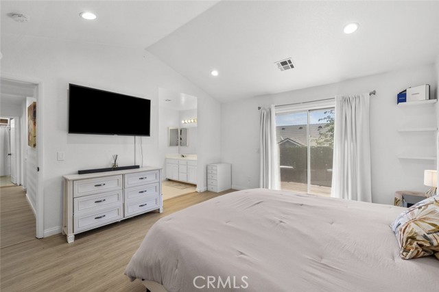 37310 Newbury Place, Palmdale CA: https://media.crmls.org/medias/57fc1d97-494c-48c0-b931-0c91fc1c95d0.jpg