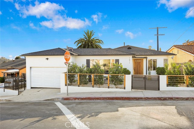 1871 Heidleman Road, Los Angeles CA: https://media.crmls.org/medias/57fcaa88-80f8-42cf-b0d5-a19c7bb59faf.jpg