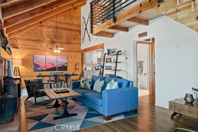 33003 Juniper Lane, Green Valley Lake CA: https://media.crmls.org/medias/57fd03b2-a71d-48b3-a2fc-30db7d9590c3.jpg