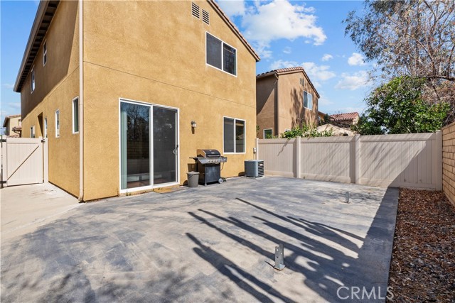 Detail Gallery Image 13 of 36 For 9703 Pine Orchard St, Arleta,  CA 91331 - 4 Beds | 3 Baths