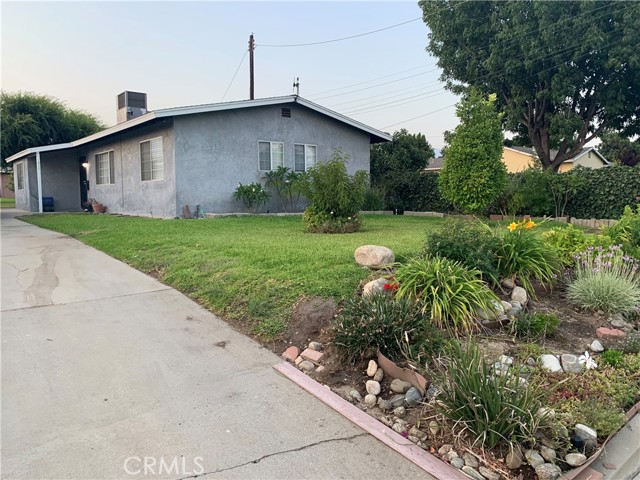 817 W Paramount St, Azusa, CA 91702