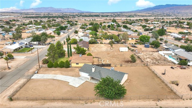 Detail Gallery Image 3 of 38 For 11389 Jacaranda Ave, Hesperia,  CA 92345 - 3 Beds | 2 Baths