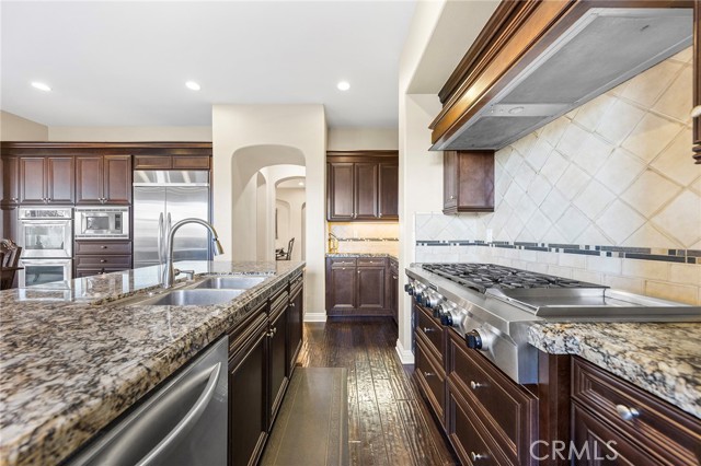 Detail Gallery Image 14 of 45 For 19599 Highland Terrace, Walnut,  CA 91789 - 6 Beds | 6 Baths