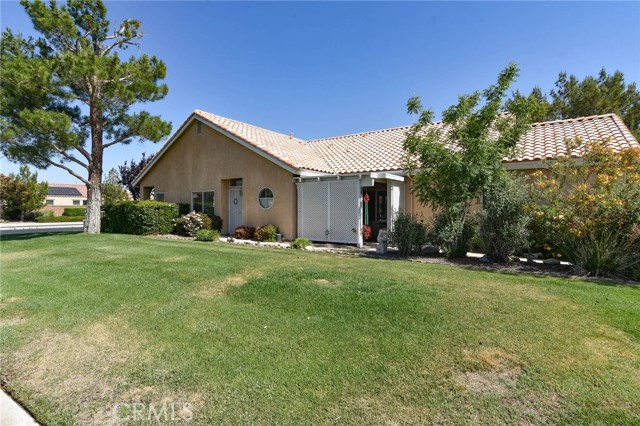 Detail Gallery Image 1 of 43 For 11610 Oak St, Apple Valley,  CA 92308 - 2 Beds | 2 Baths