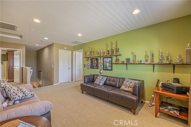 37137 Firethorn Street, Palmdale CA: https://media.crmls.org/medias/57ff19a6-2826-419a-a467-f87c2846c955.jpg
