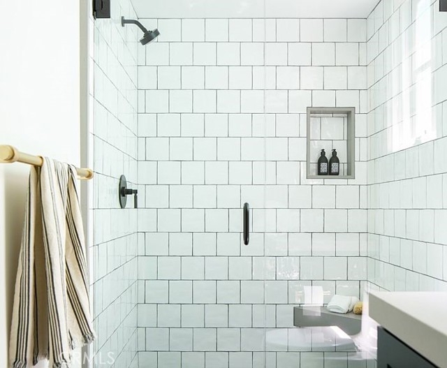 57ff482b 50f1 4cc4 B0b8 7be39f43a8c3