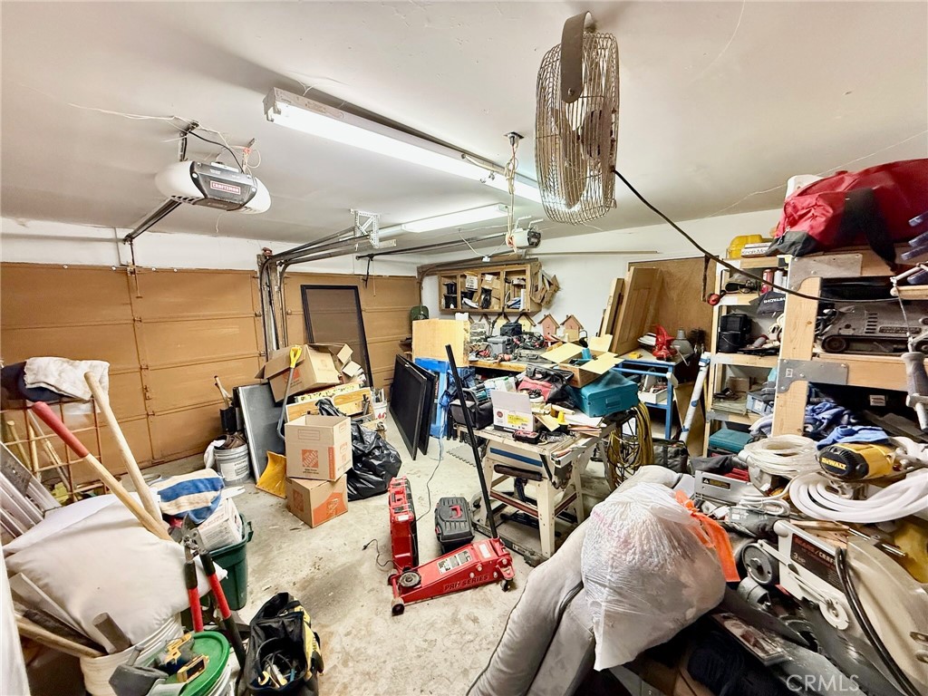 https://media.crmls.org/medias/57fff534-a233-4b4a-a388-fbdb73ceaa6d.jpg?preset=X-Large