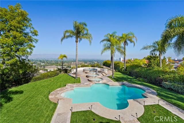 Detail Gallery Image 3 of 56 For 24215 Park Granada, Calabasas,  CA 91302 - 5 Beds | 5 Baths