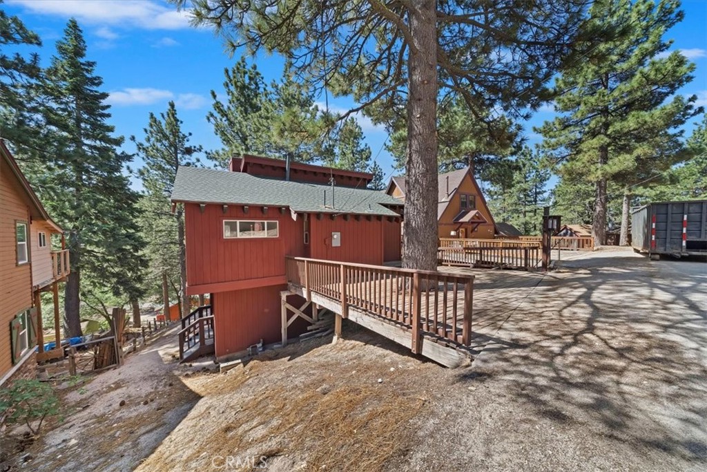 33211 Juniper Lane